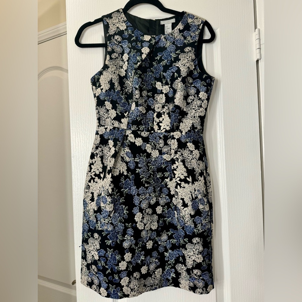 H & M Full Sleeveless Black Blue Embroidered Formal Dress